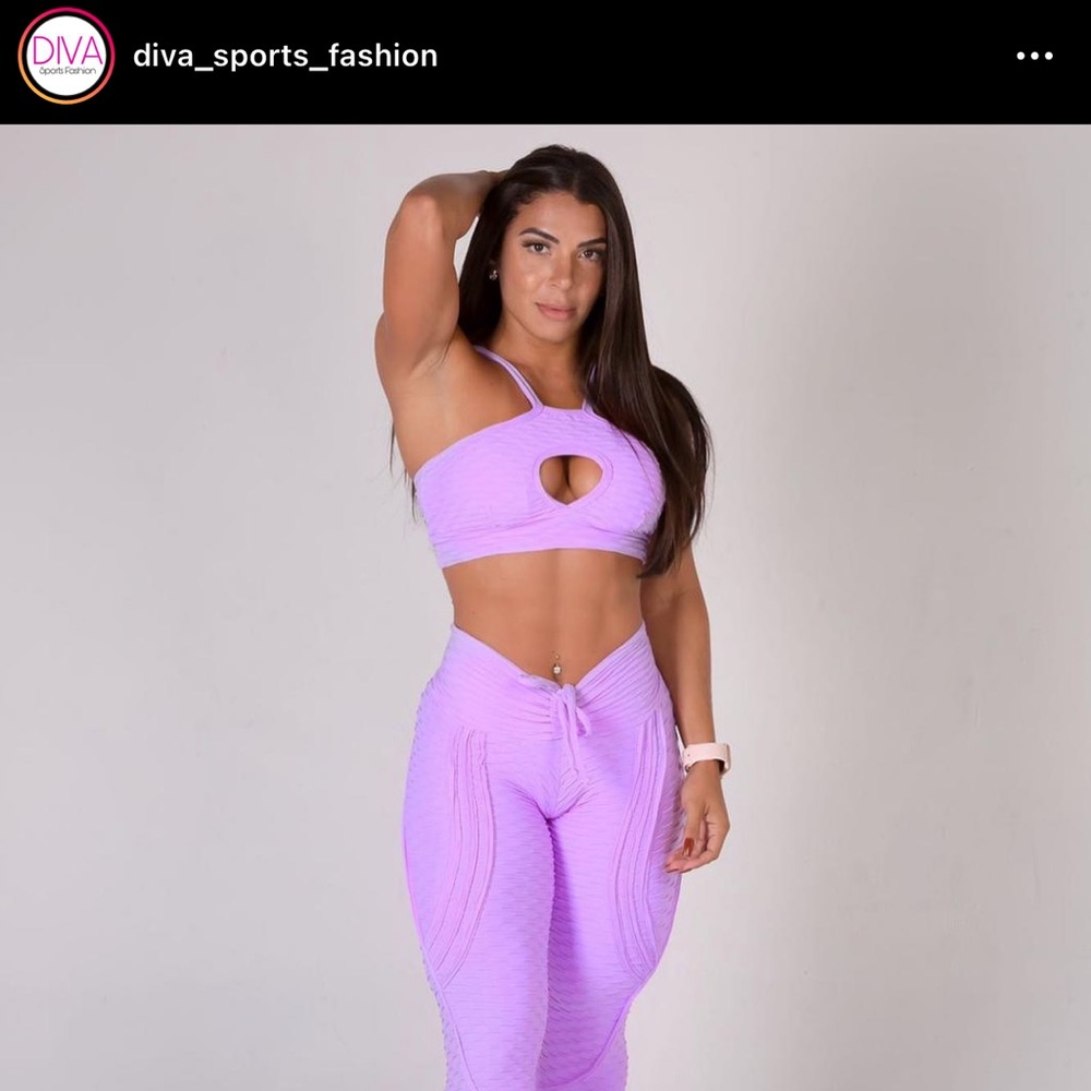 Blue scrunch butt divasportsfashion leggings on instagram from brazil